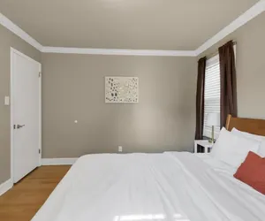 Photo 5 - Gilmore Retro Pad