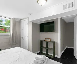 Photo 4 - Dugan Ave Unit B