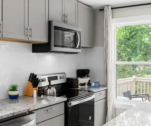 Photo 2 - Dugan Ave Both