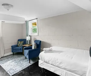 Photo 3 - Dugan Ave Both