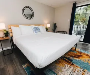 Photo 3 - 47th Place Forest Park