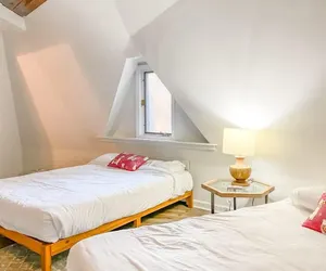 Photo 5 - Bell Circle Eccentric Geodesic Dome-home