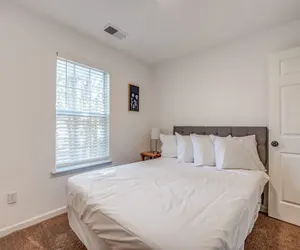 Photo 5 - High Point Nest Both Units