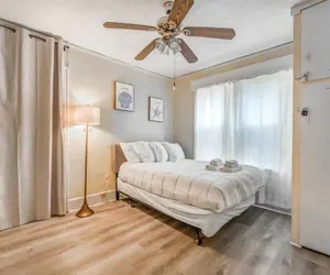 Photo 3 - Garland Haven Hideaway Unit B