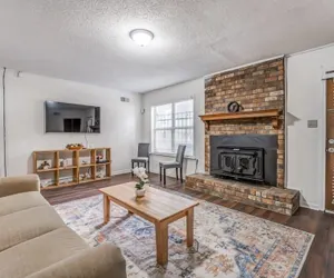 Photo 2 - Tulip Tree Cottage