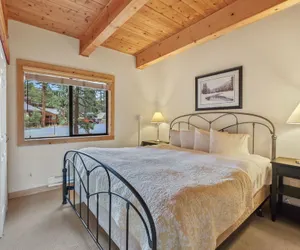 Photo 2 - Comfort In The Sierras - Edelweiss 2br - Kirkwood 3 Bedroom Condo