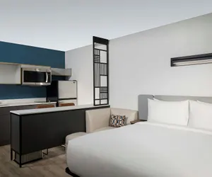 Photo 4 - StudioRes Oak Ridge