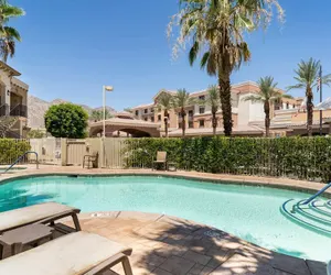 Photo 5 - Designer Desert Condo Pool Hot Tub Dogs Welcome