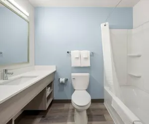 Photo 5 - WoodSpring Suites Medford near I-5