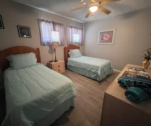 Photo 5 - Surfside Suites