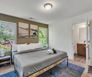 Photo 2 - King 3BR Townhouse Mins to Cary NC State