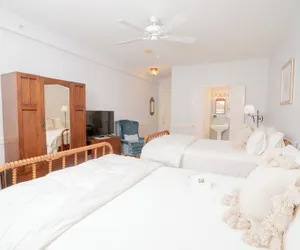 Photo 5 - Historic General Lewis Inn