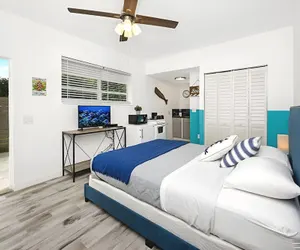 Photo 3 - Blue Coral Studio in Hollywood