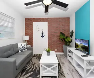 Photo 4 - Luna Beach House in Hollywood