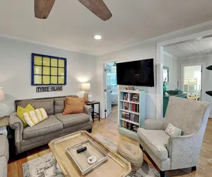 Photo 5 - Little Blue Beach House