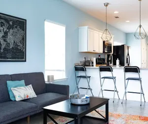 Photo 2 - Clean & Serene House + Studio - Easy On/off I-40