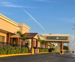 Photo 2 - River Palm Hotel