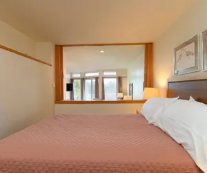 Photo 3 - 203 Village Gate 1 Bedroom Condo