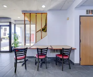 Photo 4 - Capital O Travelers Inn Lawton Fort Sill