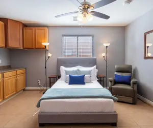 Photo 5 - Casa Desert Willow 5BR Home & Pool