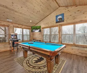 Photo 3 - Lux Cabin Smoky Mtn View Dog Friendly Hot Tub