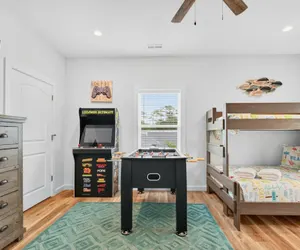 Photo 4 - New Listing Luxury House 5 Min Walk to Beach