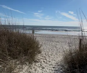 Photo 5 - New Listing Luxury House 5 Min Walk to Beach