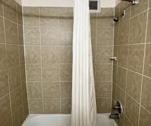 Photo 5 - COUNTRY HOST INN