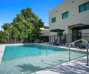 Photo 2 - Prestige Retreat