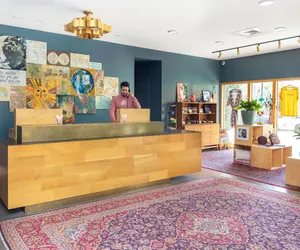 Photo 2 - The Cabins at East Austin Hotel