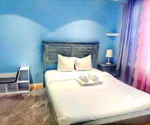 Photo 3 - Spacious & Cozy Home 3BD 2BA Near SF