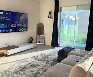 Photo 2 - Modern Villa