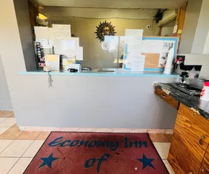 Photo 4 - Economy Inn By Townhouse Merrillville US 30