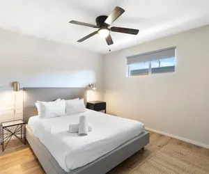 Photo 5 - Fashion Square