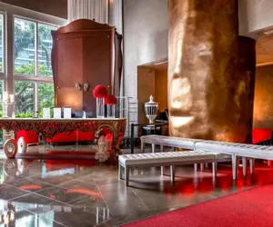 Photo 2 - The Bay Suites - W Miami