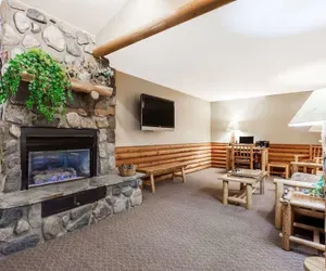 Photo 3 - Sandpoint Inn