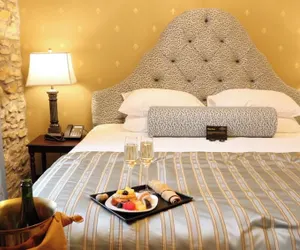 Photo 4 - P.A. Smith Hotel