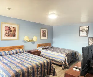 Photo 4 - Shady Grove Motel