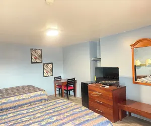 Photo 5 - Shady Grove Motel