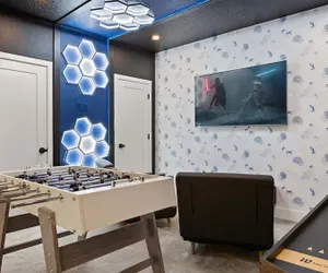 Photo 4 - Upstay-luxury 3BR Home w Private Pool Games Room