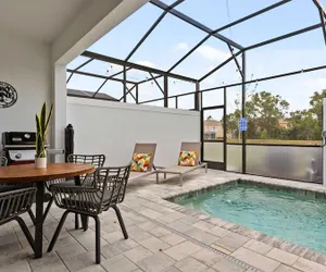Photo 5 - Upstay-luxury 3BR Home w Private Pool Games Room