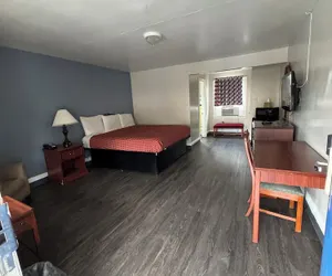 Photo 4 - The Executive Inn