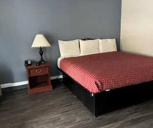 Photo 5 - The Executive Inn