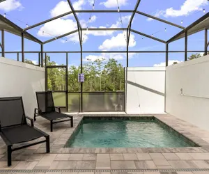 Photo 5 - Upstay Pristine 3BR Home With Private Pool BBQ