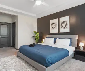 Photo 2 - King 3BR Suite in North Raleigh