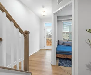 Photo 2 - Luxe King 3BR Townhouse Uptown Charlotte