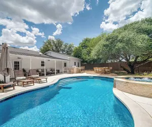 Photo 2 - 108 Wisteria Dr