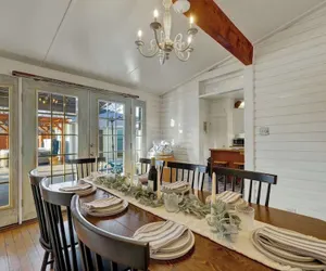 Photo 3 - Victorian Escape-pool & Hot Tub!