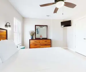 Photo 3 - Cozy Waterfront With Deck