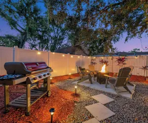 Photo 4 - Family Pet Friendly Getaway With Porch Fire Pit Yard